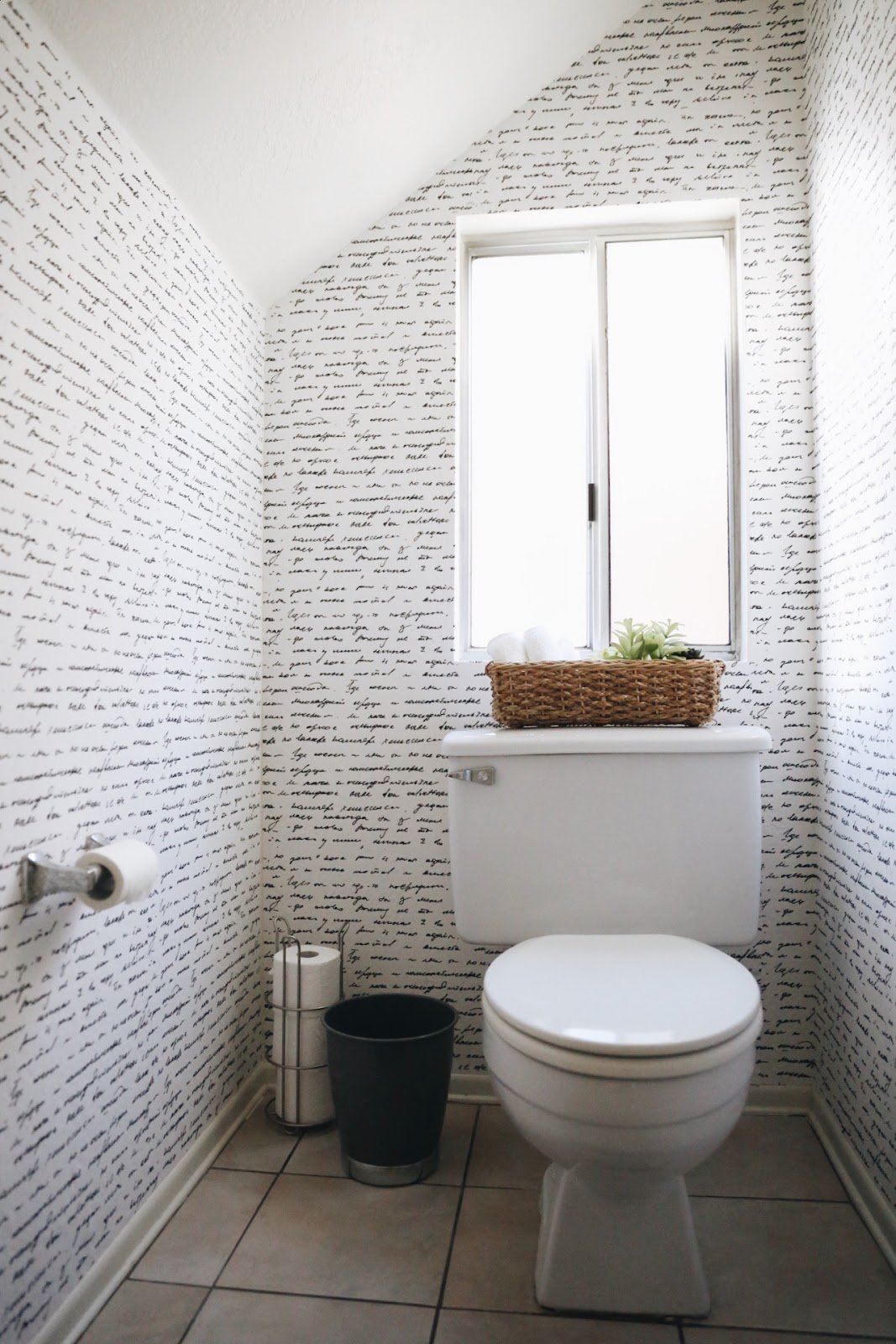 Download 23 Striking Bathroom Wallpaper Ideas for Your Retreat