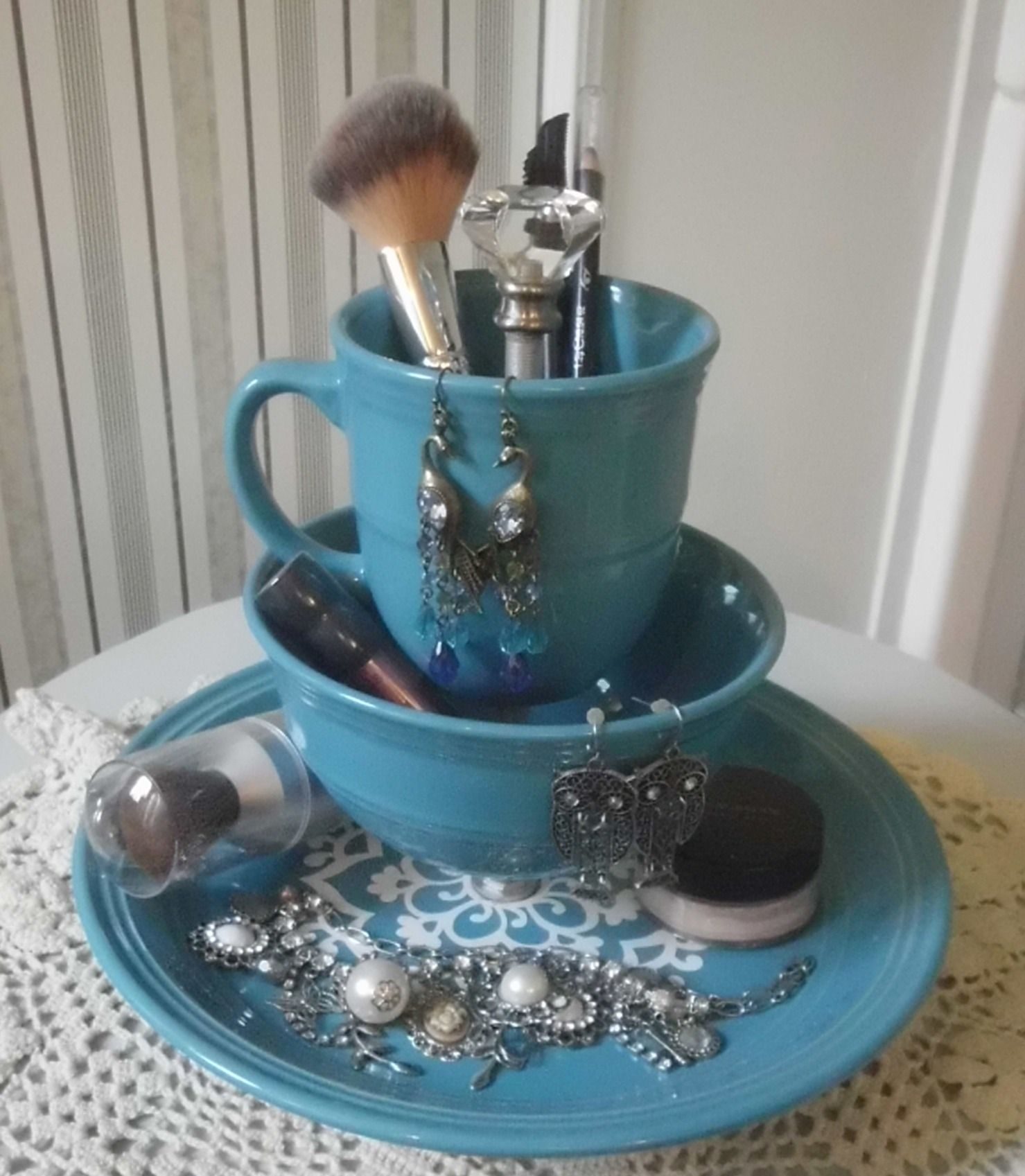 makeup storage in bathroom ideas
