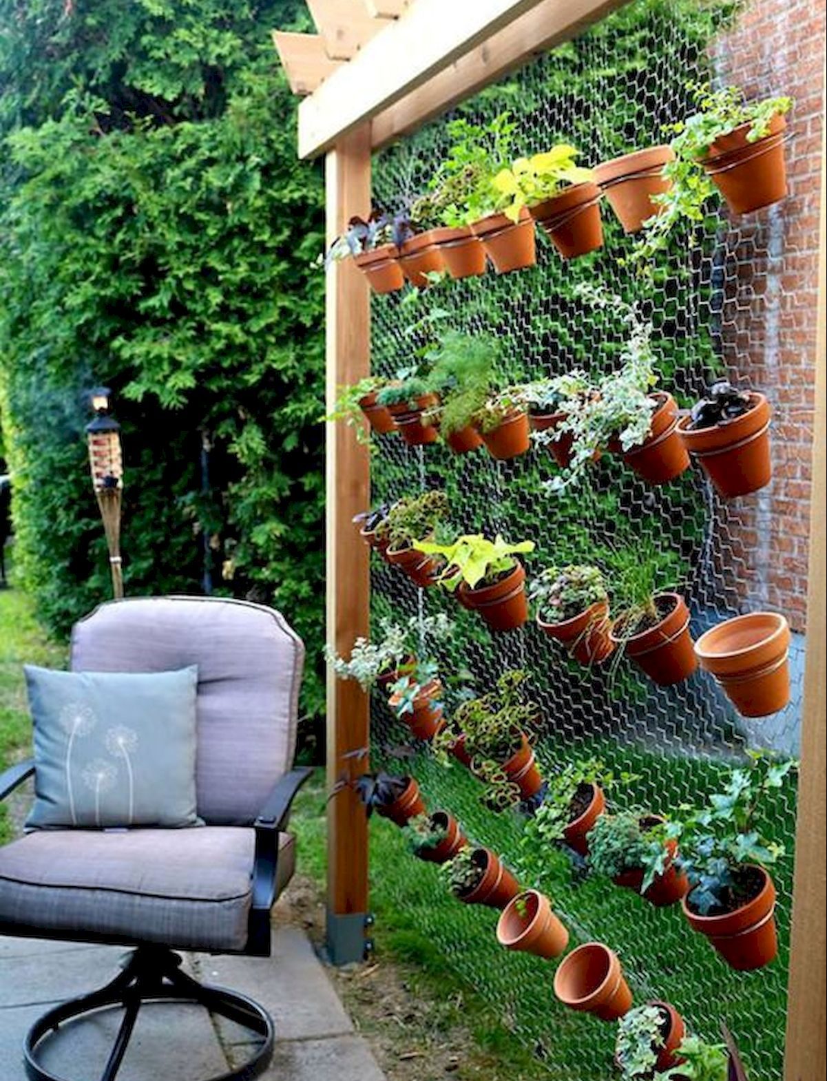 28 Mesmerizing Outdoor Privacy Screen Ideas To Steal