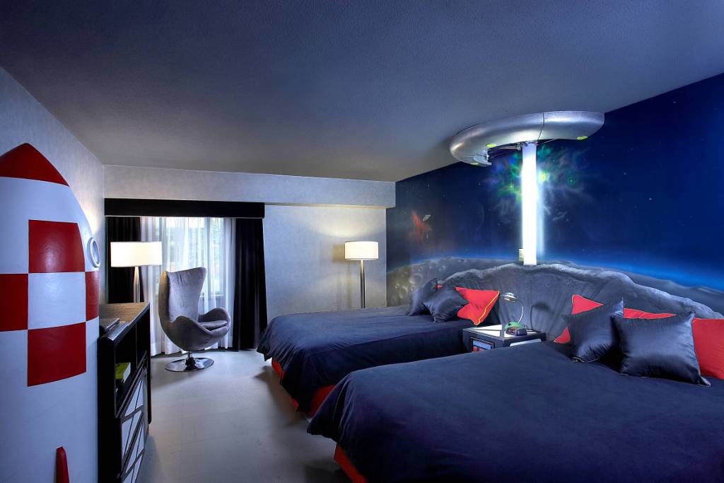 space themed childrens bedroom