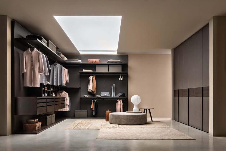 walk in closet small apartment