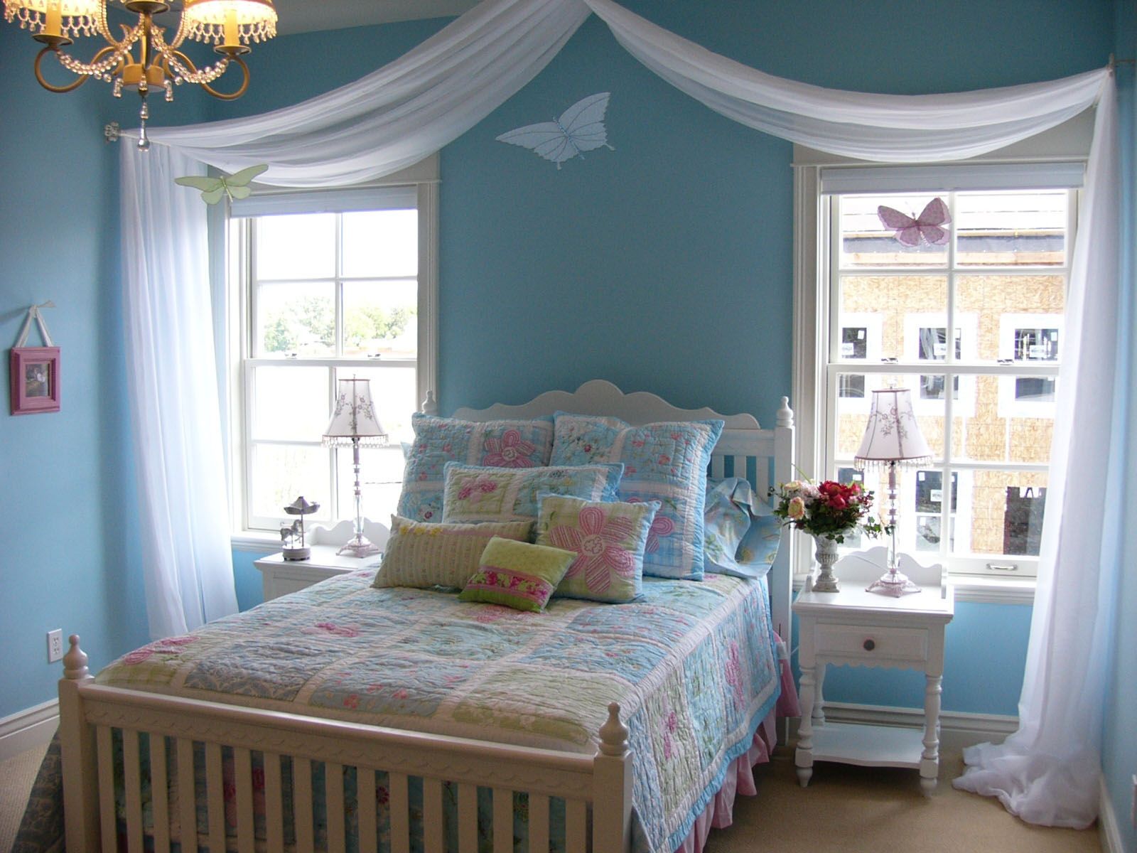 turquoise room decor